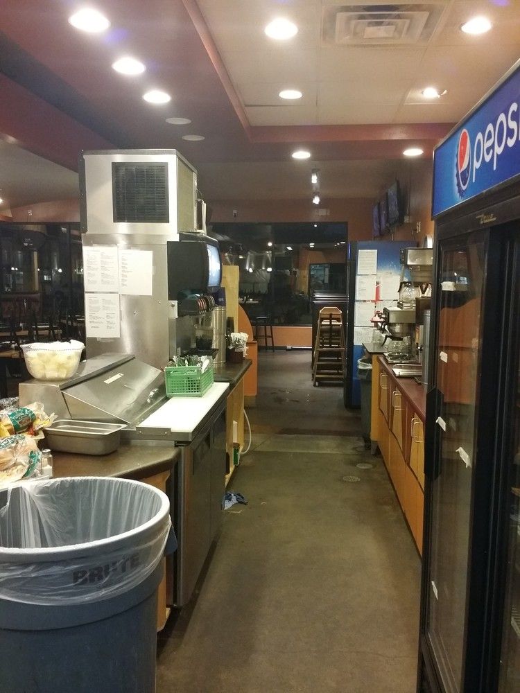 Macomb Family Restaurant: 1315 W Jackson St, Macomb, IL 61455